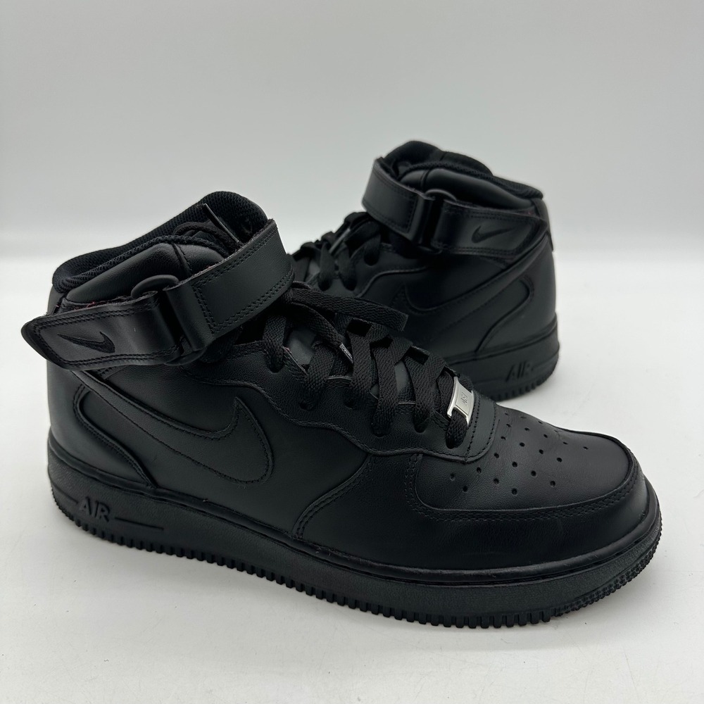 Nike 315123-001 Mens Size 9 Air Force 1 Mid '07 Triple Black Leather Sneakers